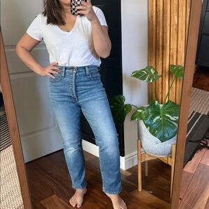 Rivet and Thread Selvedge Ultra High Rise Straight Leg Jeans. Size 27